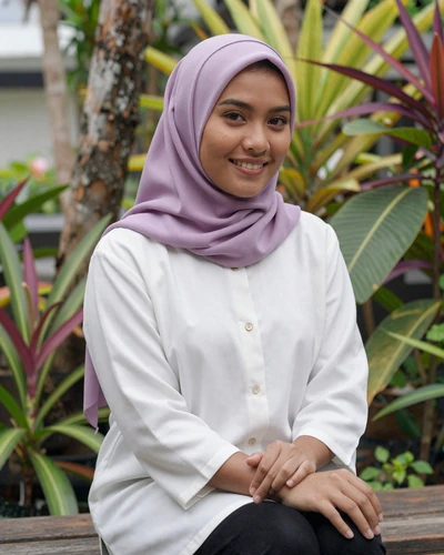 Bruneian woman Aminah from Tutong looking for serious international relationship online