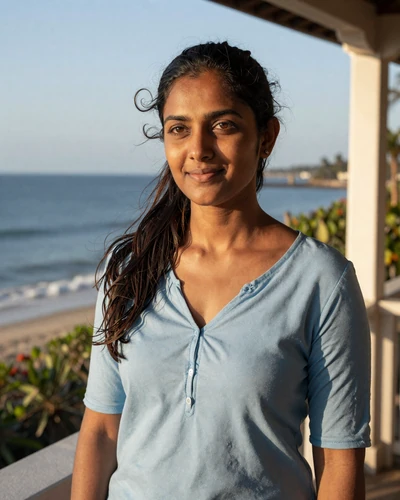 Sri Lankan woman Kavindi from Trincomalee looking for genuine love online