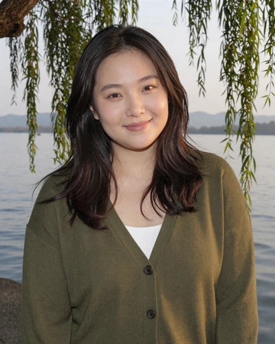 Chinese woman Lingyi from Hangzhou interested in international dating
